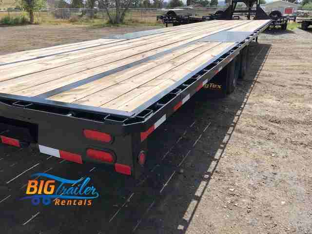 Gooseneck Rental for construction contractors